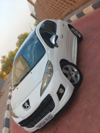 سيارات-peugeot-207-2011-allure-عين-مران-الشلف-الجزائر