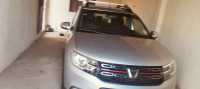 voitures-dacia-sandero-2019-stipouay-tikrod-beni-milleuk-tipaza-algerie