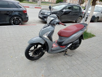 motos-et-scooters-sym-st-2022-blida-algerie