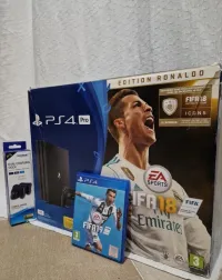 PS4 PRO 