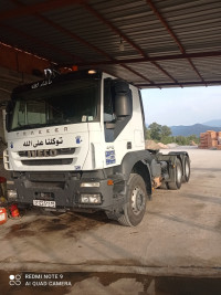 camion-iveco-trakker-420-2013-aghrib-tizi-ouzou-algerie