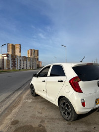 voitures-kia-picanto-2013-style-zeralda-alger-algerie