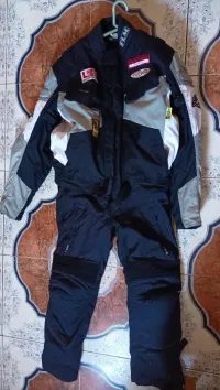 tenue de moto adventeurs.