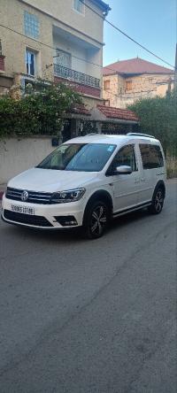 سيارات-volkswagen-caddy-2017-alltrack-أميزور-بجاية-الجزائر