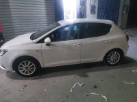 voitures-seat-ibiza-2013-fully-el-oued-algerie