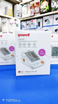 Tensiomètre électronique yuwell parlante avec adaptateur 