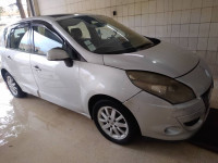 voitures-renault-scenic-2011-ain-benian-alger-algerie