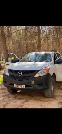 عربة-نقل-mazda-dc-bt50-2016-بوسكن-المدية-الجزائر