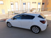 voitures-opel-astra-2010-aflou-laghouat-algerie