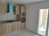 appartement-vente-f3-alger-cheraga-algerie