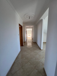 appartement-vente-f4-alger-said-hamdine-algerie