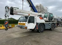 LOCATION GRUES MOBILE 25 ET 35 TONNES SUR ALGER CENTRE 