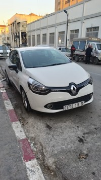 cars-renault-clio-4-2016-limited-constantine-algeria