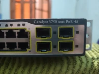 Switch cisco 48 ports PoE 10/100 4x SFP 1Gbps (WS-C3750-48PS-S)