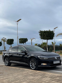 voitures-volkswagen-passat-2018-carat-hydra-alger-algerie