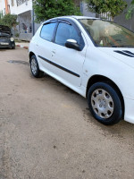 voitures-peugeot-206-2004-nador-tipaza-algerie