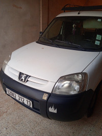 utilitaire-peugeot-partner-2012-fennec-makman-ben-amer-naama-algerie