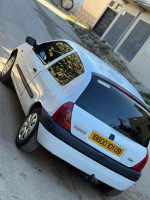 voitures-renault-clio-1-2001-ouled-yaich-blida-algerie