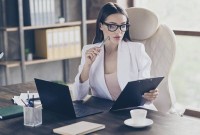 تجاري-و-تسويق-مسؤولة-مبيعات-برج-الكيفان-الجزائر