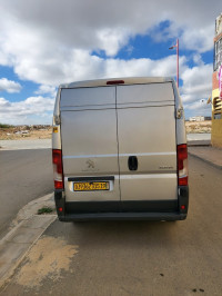 utilitaire-peugeot-boxer-2015-l2-h2-el-eulma-setif-algerie