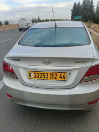 voitures-hyundai-accent-2012-sidi-lakhdar-ain-defla-algerie