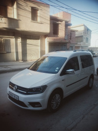 voitures-volkswagen-caddy-2019-collection-bordj-bou-arreridj-algerie