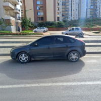 voitures-ford-focus-4-portes-2007-saoula-alger-algerie