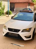 moyenne-berline-seat-leon-2015-linea-r-chlef-algerie