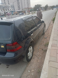 voitures-volkswagen-golf-4-1998-oran-algerie