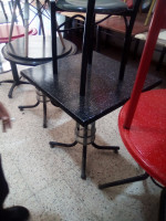 tables-table-et-chaises-طابلة-طاولة-و-كرسي-bab-ezzouar-alger-algerie