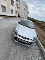 voitures-ford-focus-4-portes-2018-jijel-algerie