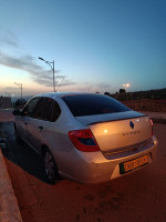 voitures-renault-سامبول-2009-أنسيا-medea-algerie