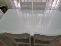 tables-table-de-salle-a-manger-6-chaises-bois-rouge-dimensions-160-cm-par-90-bir-mourad-rais-algiers-algeria