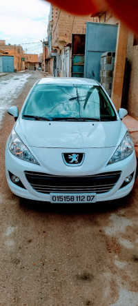 voitures-peugeot-207-2012-sportium-bordj-ben-azzouz-biskra-algerie