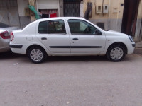 berline-renault-clio-classique-2005-les-eucalyptus-alger-algerie