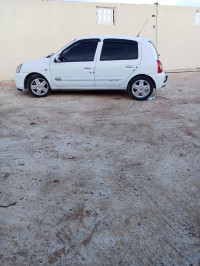 voitures-renault-clio-campus-2012-el-guelbelkebir-medea-algerie