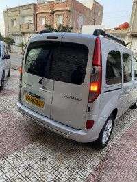 voitures-renault-kangoo-2015-authentique-mezghrane-mostaganem-algerie