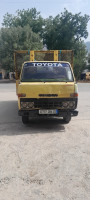 camion-toyota-plateau-1984-tizi-ouzou-algerie