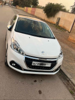 voitures-peugeot-208-2020-allure-facelift-bechar-algerie