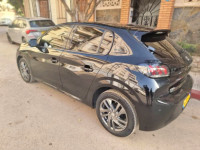 voitures-peugeot-208-2022-allure-dar-el-beida-alger-algerie