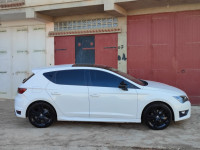 voitures-seat-leon-2015-linea-r-khemis-el-khechna-boumerdes-algerie