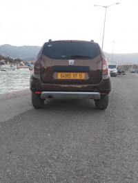 voitures-dacia-duster-2011-44-azeffoun-tizi-ouzou-algerie