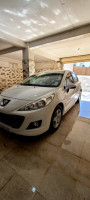 voitures-peugeot-207-2012-allure-tipaza-algerie