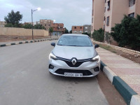 voitures-renault-clio5-2023-evolution-fellaoucene-tlemcen-algerie