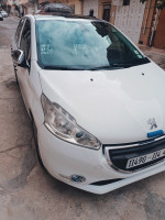 voitures-peugeot-208-2014-allure-khenchela-algerie