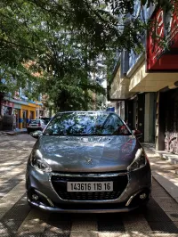 Peugeot 208 2019 Allure