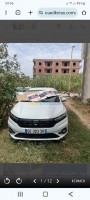 voitures-dacia-sandero-2022-taher-jijel-algerie