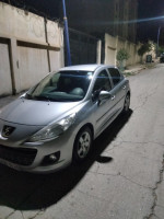 voitures-peugeot-207-2011-sportium-constantine-algerie