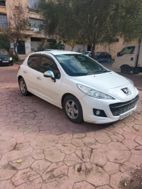 voitures-peugeot-207-2012-sportium-constantine-algerie