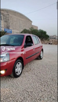 voitures-renault-clio-2002-oran-algerie